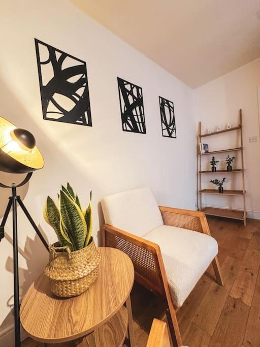 לונדון Bright & Spacious Split Level Flat In Kennington מראה חיצוני תמונה