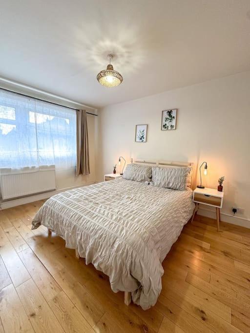 לונדון Bright & Spacious Split Level Flat In Kennington מראה חיצוני תמונה